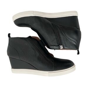 L.Paolo Black Wedge Ankle Boots